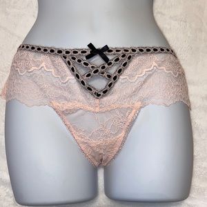 Victoria’s Secret dream Angels wide side thong/string size medium